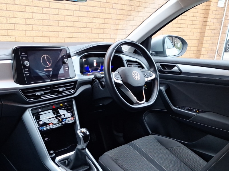 Used Volkswagen T-Roc 2022 for sale - 76335820: Photo 11