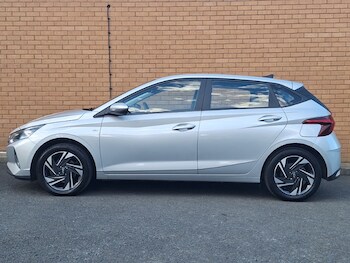 Used Hyundai i20 2021 for sale - 75714753: Photo