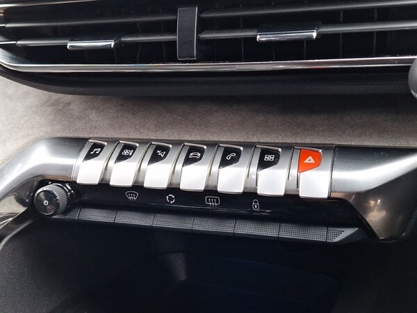 Used Peugeot 5008 2022 for sale - 76238307: Photo 16