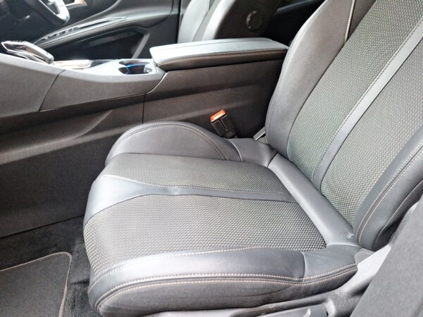 Used Peugeot 5008 2022 for sale - 76238307: Photo 5