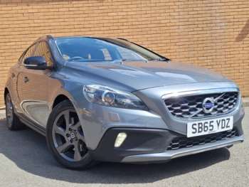 2015 - D2 [120] Cross Country Lux 5dr Geartronic