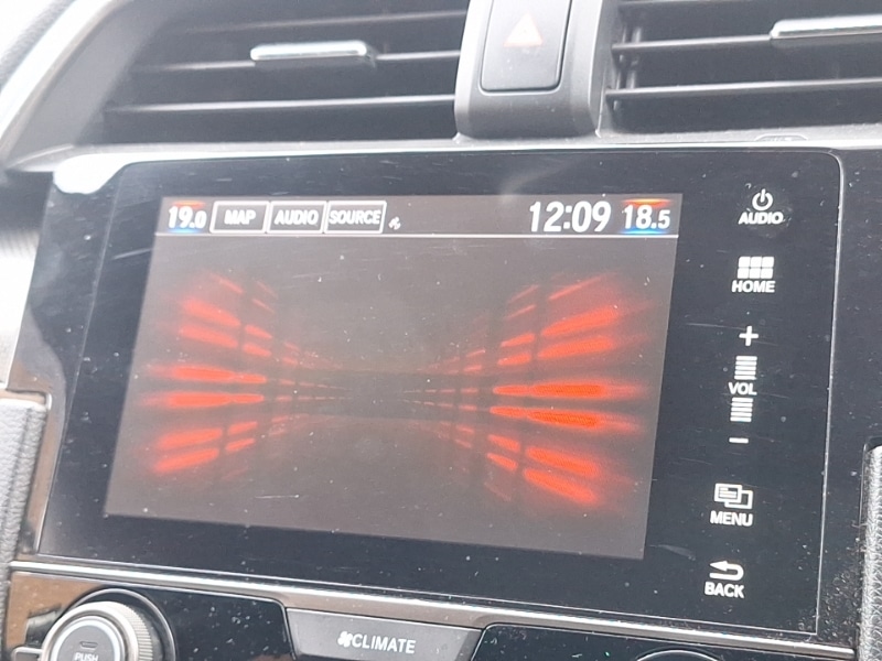 Used Honda Civic 2019 for sale - 76860350: Photo 16