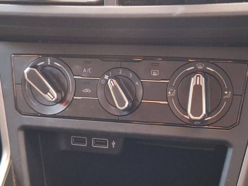 Used Volkswagen Polo 2018 for sale - 76695727: Photo 15