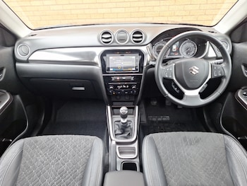 Used Suzuki Vitara 2023 for sale - 79322131: Photo