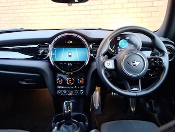 Used MINI Cooper 2023 for sale - 76983084: Photo