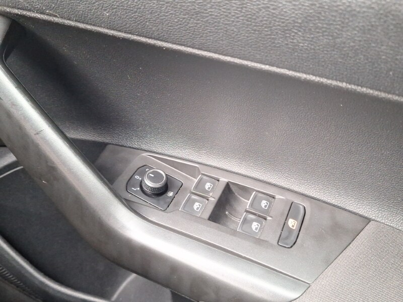 Used Volkswagen Polo 2018 for sale - 76613713: Photo 15