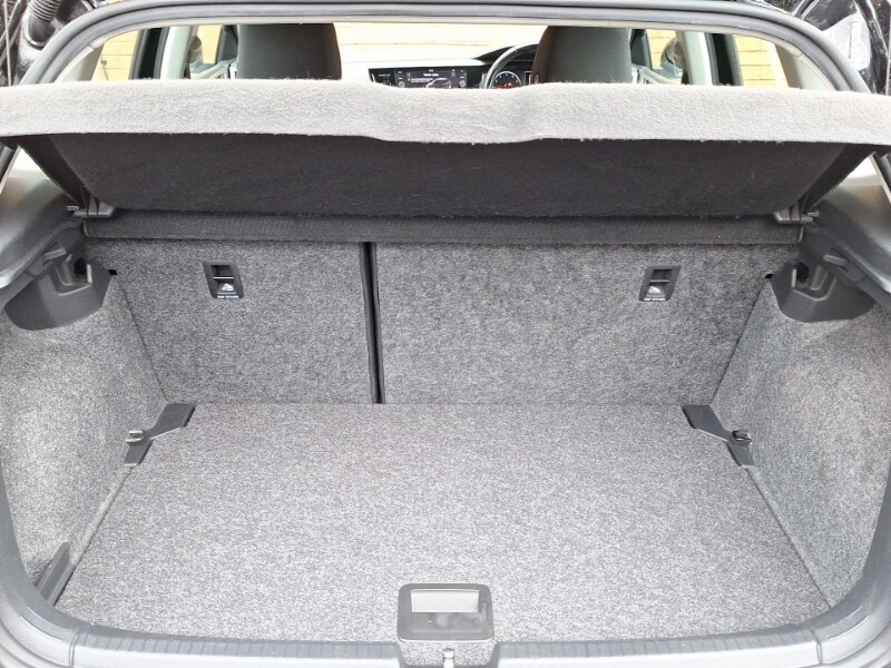 Used Volkswagen Polo 2018 for sale - 76613713: Photo 8