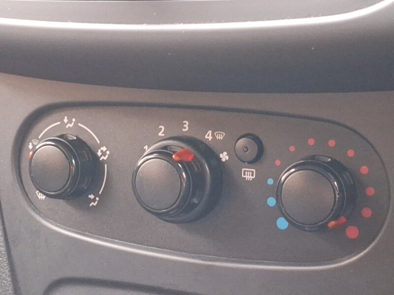 Used Dacia Sandero 2016 for sale - 76414437: Photo 17