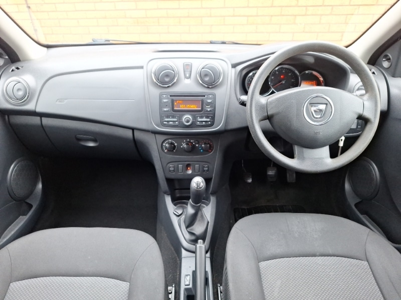 Used Dacia Sandero 2016 for sale - 76414437: Photo 2