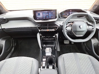 Used Peugeot 2008 2024 for sale - 75910003: Photo