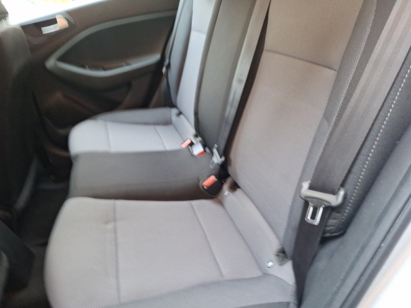 Used Hyundai i20 2017 for sale - 76511547: Photo 6