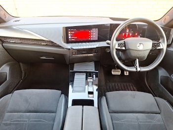 Used Vauxhall Astra 2024 for sale - 76924846: Photo