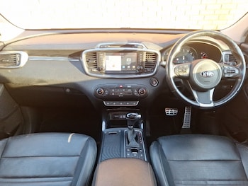 Used Kia Sorento 2017 for sale - 77251995: Photo