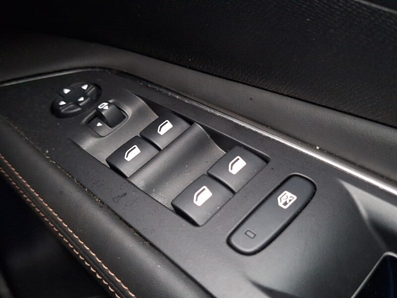 Used Peugeot 3008 2017 for sale - 77055212: Photo 12