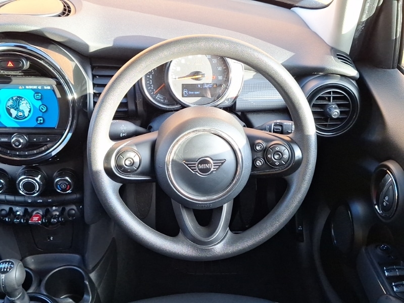 Used MINI Hatch 2018 for sale - 76683620: Photo 11