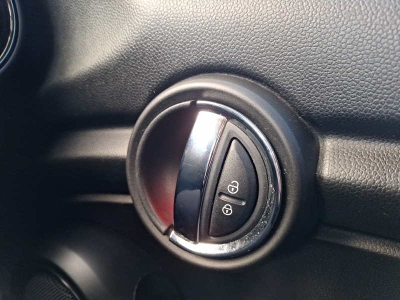 Used MINI Hatch 2018 for sale - 76683620: Photo 17