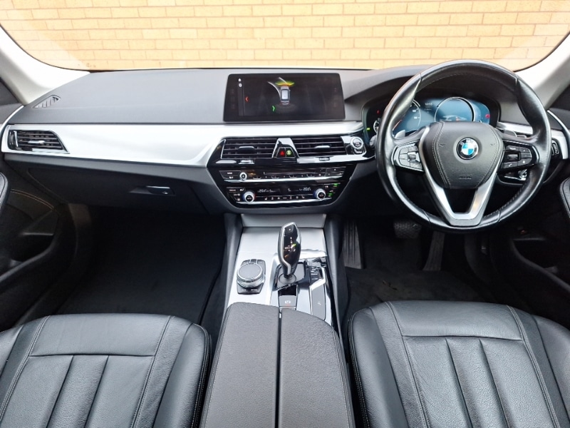 Used BMW 5 Series 2018 for sale - 76644201: Photo 2