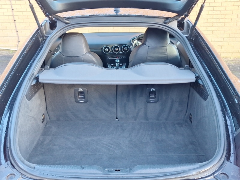 Used Audi TT 2015 for sale - 77324822: Photo 2