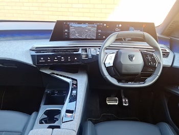 Used Peugeot 5008 2025 for sale - 77130086: Photo