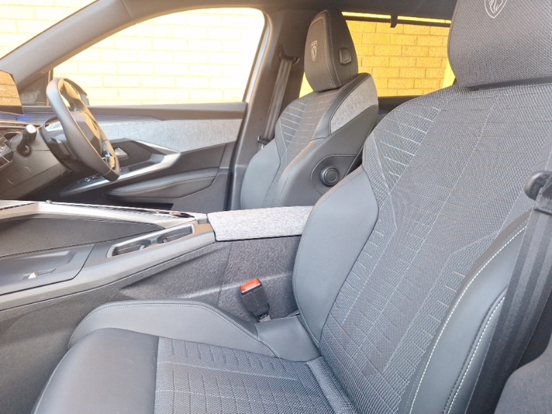 Used Peugeot 5008 2025 for sale - 77130086: Photo 5