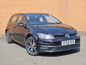 Used Volkswagen Golf 2018 for sale - 79243035: Photo