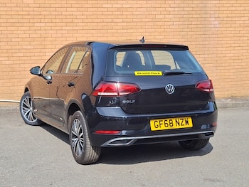 Used Volkswagen Golf 2018 for sale - 79243035: Photo