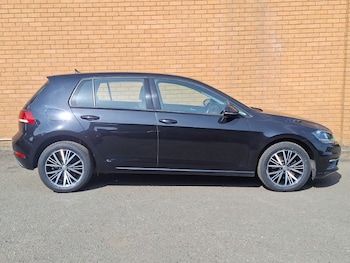 Used Volkswagen Golf 2018 for sale - 79243035: Photo