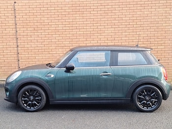 Used MINI Hatch 2018 for sale - 77012542: Photo