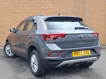 Used Volkswagen T-Roc 2022 for sale - 75395291: Photo