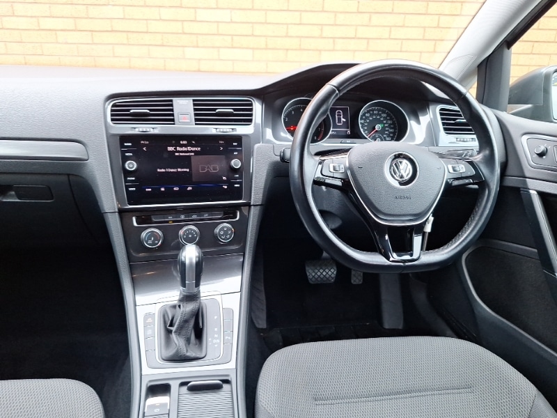 Used Volkswagen Golf 2018 for sale - 76846868: Photo 7