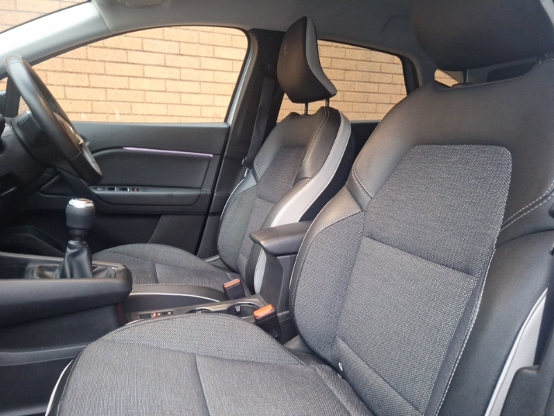 Used Renault Captur 2022 for sale - 76880100: Photo 5