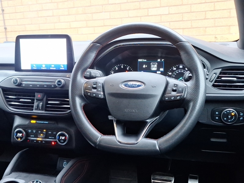 Used Ford Focus 2020 for sale - 76628808: Photo 11