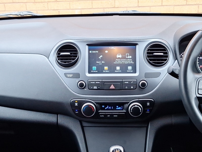 Used Hyundai i10 2019 for sale - 77660864: Photo 10