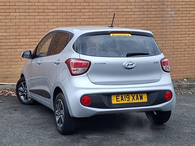 Used Hyundai i10 2019 for sale - 77660864: Photo 3