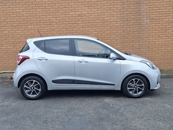 Used Hyundai i10 2019 for sale - 77660864: Photo