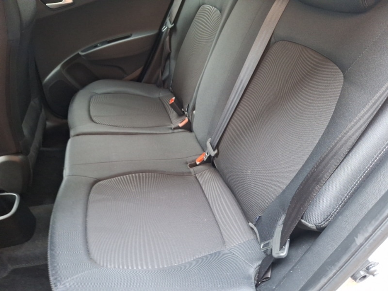 Used Hyundai i10 2019 for sale - 77660864: Photo 6