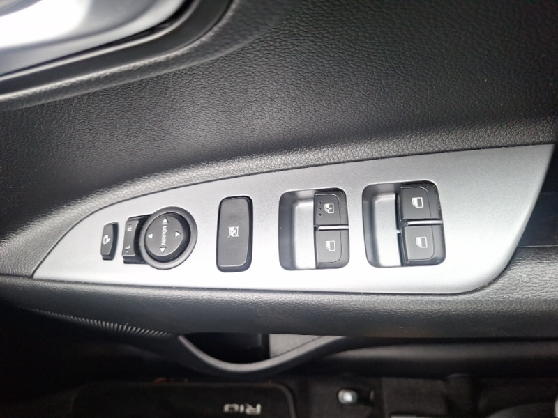 Used Kia Stonic 2022 for sale - 76331742: Photo 17