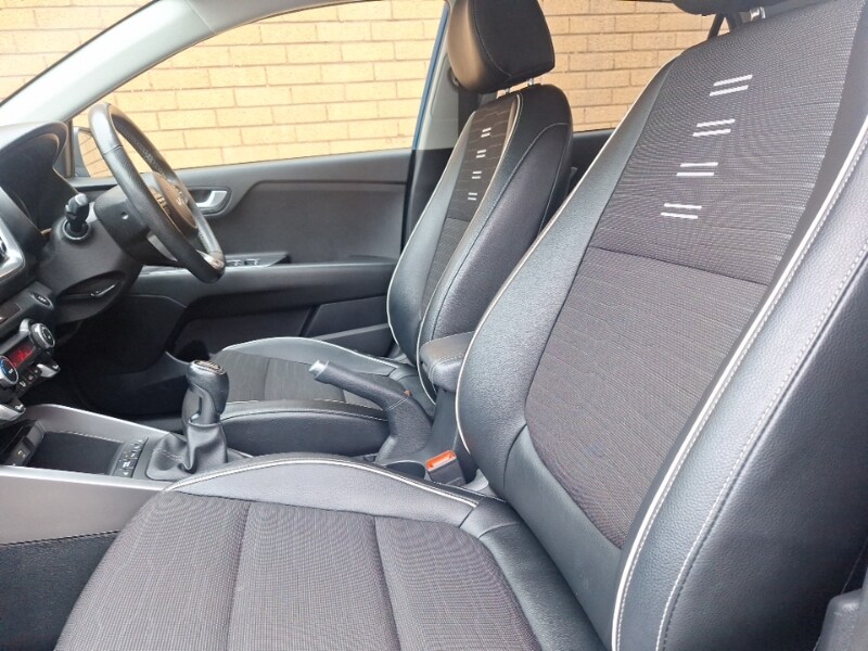 Used Kia Stonic 2022 for sale - 76331742: Photo 5