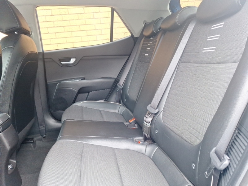 Used Kia Stonic 2022 for sale - 76331742: Photo 6