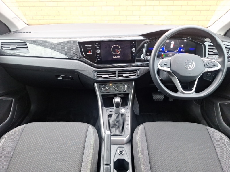 Used Volkswagen Taigo 2024 for sale - 77644370: Photo 2