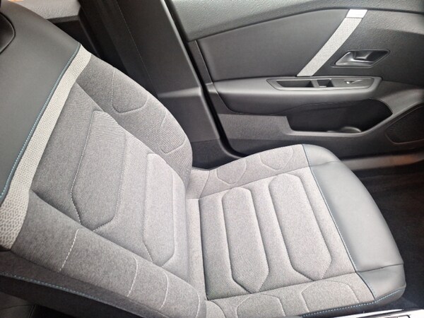 Used Citroen C4 2022 for sale - 76058759: Photo 15