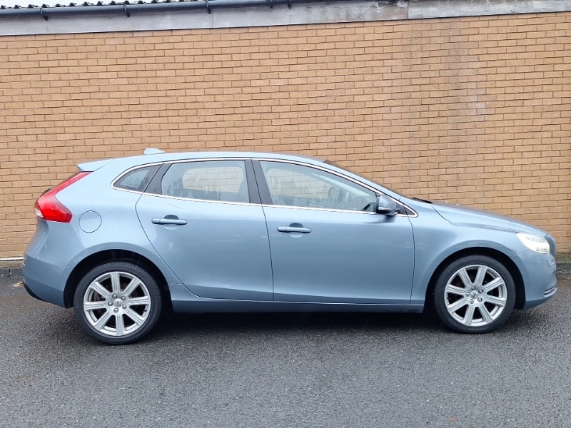 Used Volvo V40 2016 for sale - 76567082: Photo 4