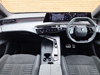 Used Peugeot 3008 2024 for sale - 75964050: Photo