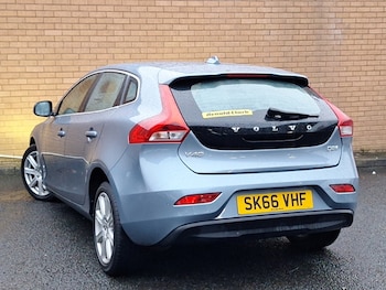 Used Volvo V40 2016 for sale - 77517825: Photo