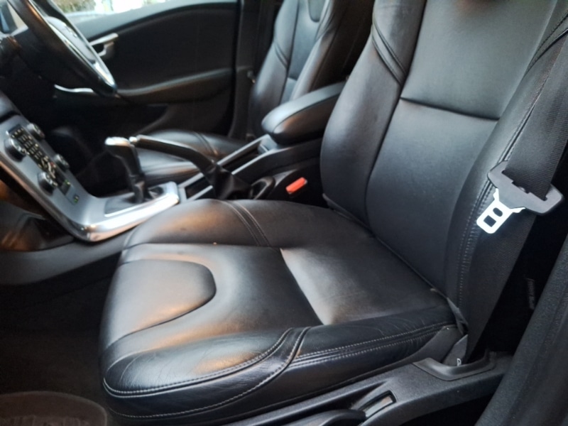 Used Volvo V40 2016 for sale - 77517825: Photo 5