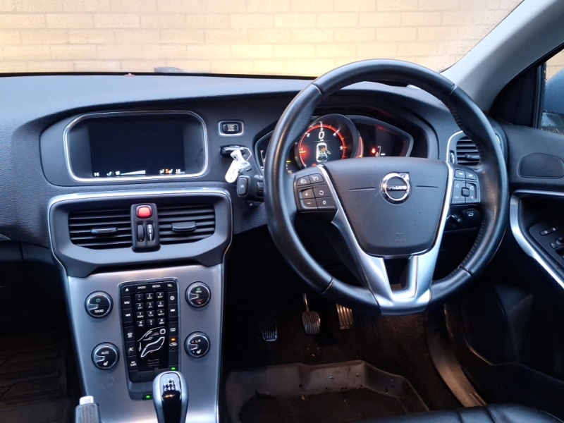 Used Volvo V40 2016 for sale - 77517825: Photo 7