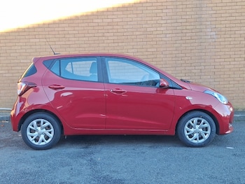 Used Hyundai i10 2017 for sale - 76579164: Photo