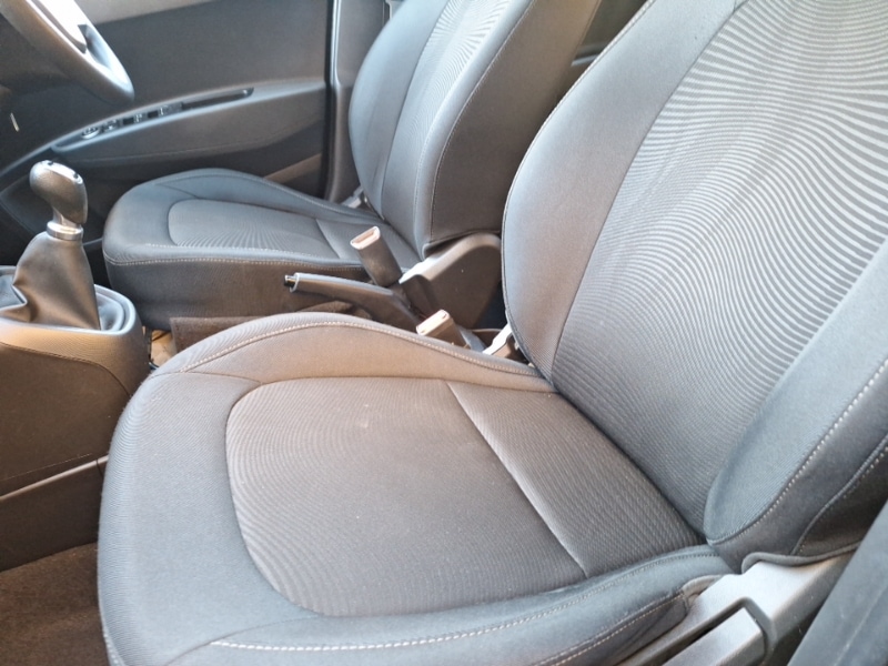 Used Hyundai i10 2017 for sale - 76579164: Photo 5