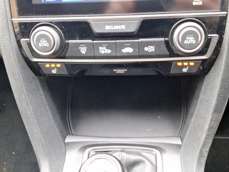 Used Honda Civic 2017 for sale - 77630308: Photo 18