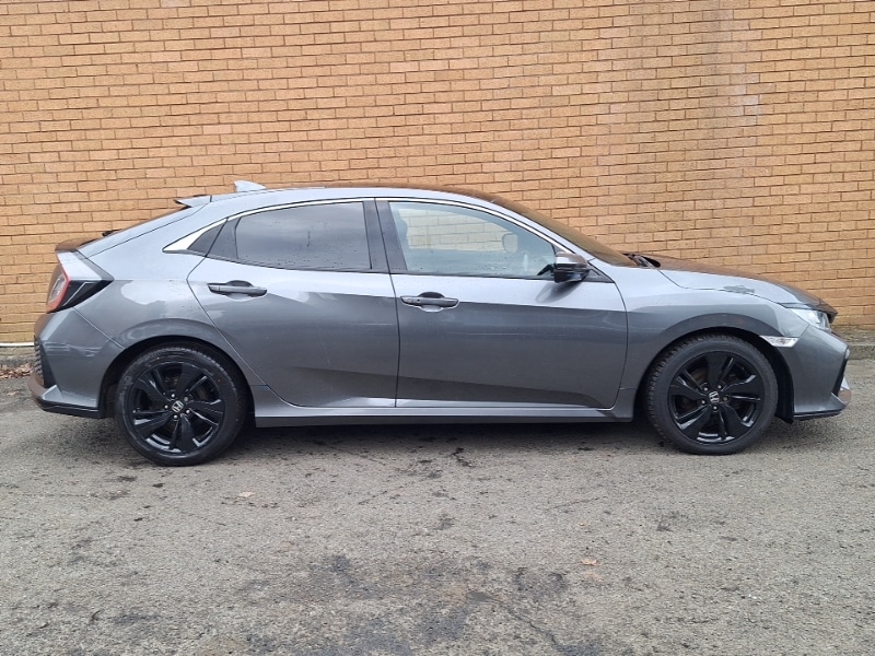 Used Honda Civic 2017 for sale - 77630308: Photo 4